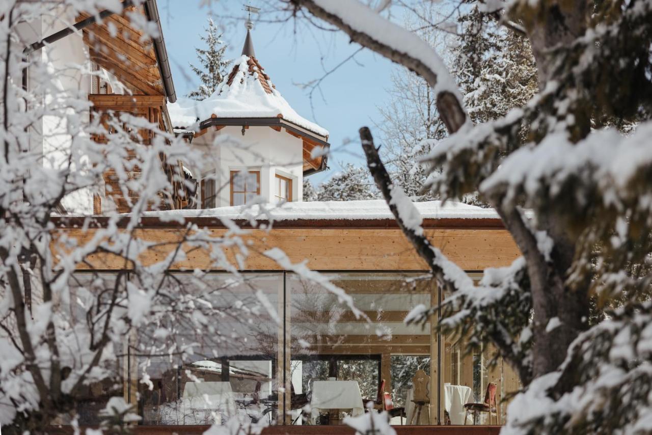 Hotel Chalet Corso San Vigilio Di Marebbe Exterior photo